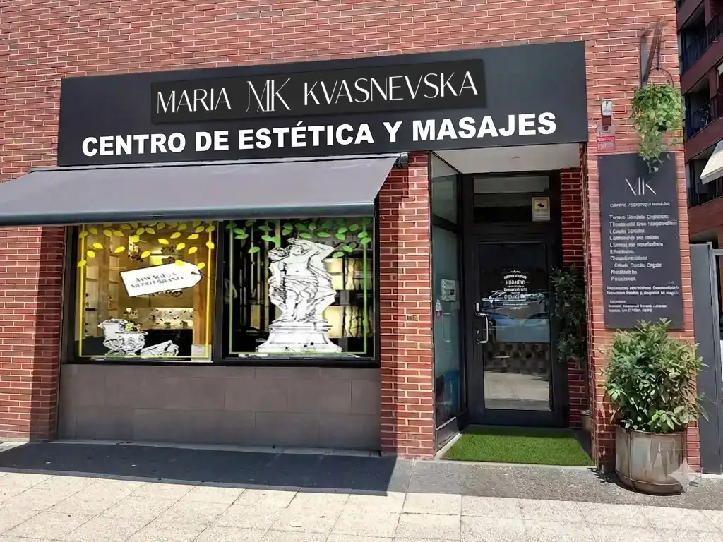 Opción 2: nombre con monograma
